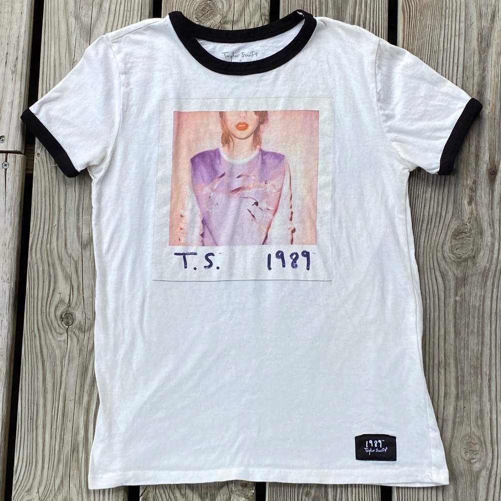 Taylor Swift 1989 Tour Ringer T-Shirt Concert